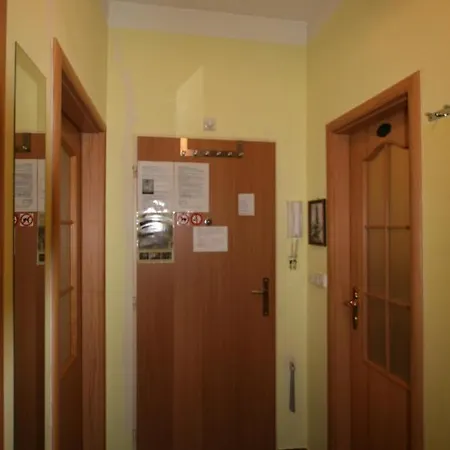 No. 22 Zeyerova 15 Apartment *