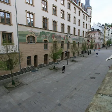 No. 22 Zeyerova 15 Apartment